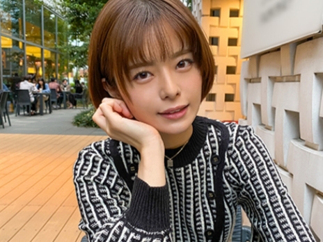 【無毛ちっぱいお姉さん】『感じちゃう…』ツルツル美マンに激ピストン！敏感ボディが痙攣しまくり、ねっとりセックスで大興奮！パイパンお姉さんのエロさに悶絶必至！♡