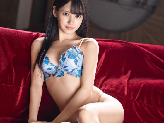 【激カワ美少女の悶絶セックス】『気持ち良すぎる…』華奢なカラダを肉棒でズボズボ！カワイイ顔してマンコはビショビショ、感じまくる姿にフル勃起確定♡