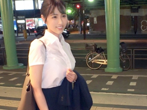 【美人OLとホテルで密会】パンスト美脚とプリ尻がエロすぎる！お姉さん系OLと濃厚セックス！おマンコを激しくガン突きして乱れまくる！！♡