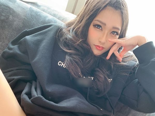 【夜遊びJKの裏バイト】『もっと突いて…』制服姿のキャバ嬢が本番行為！未経験のウブマ●コを客のデカチンで開発されちゃう♥プロのテクにメロメロ即ハメSEX！！