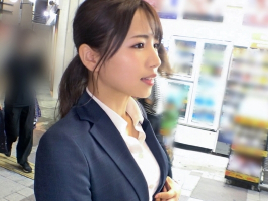 【スーツ姿のOLをゲット】『仕事中なのに…』ナンパされたOLお姉さん、黒パンストを破られ敏感なマンコを刺激されトロトロに！肉棒ぶち込まれ、仕事を忘れて濃厚セックスに没頭！