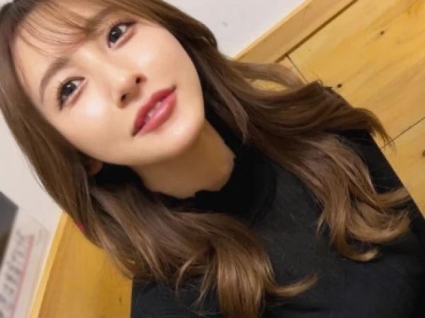 【同窓会NTR】「久しぶりすぎて…♡」学生時代の同級生と再会、エロ下着で誘惑するご無沙汰人妻！禁断の不倫セックスで濡れまくる美熟女ボディ！