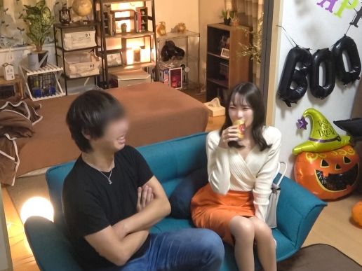 【街角ナンパ成功！】色白スレンダー美少女を口説き落とし、ゴム無し生ハメSEX！隠しカメラが捉えた、素人娘の恥じらいと本気の喘ぎ声…無防備なカラダを思う存分味わい尽くす！