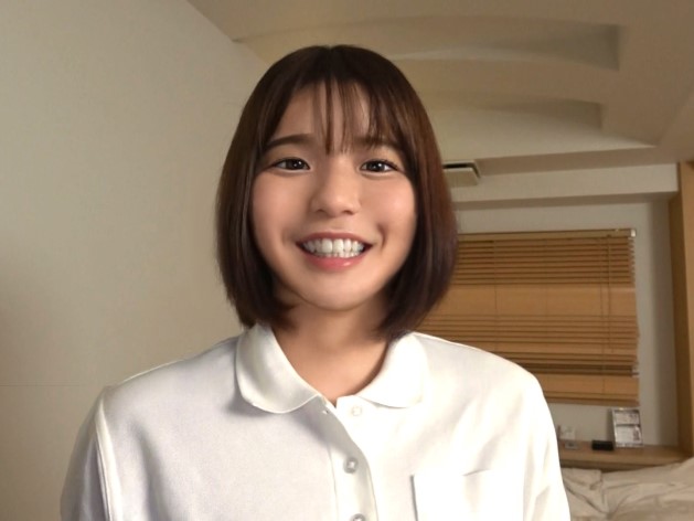 【あどけない巨乳美少女】『もっと激しく…』無邪気な顔した美少女がハメられまくり！巨乳を揺らして喘ぎまくる姿がエロすぎる！自慢の美乳にぶっかけフィニッシュで大興奮♡