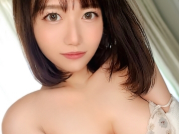 【素人美少女】パイパンま○こを激ピストン！超絶美少女の素人娘が濃厚ザーメンで満たされる！！