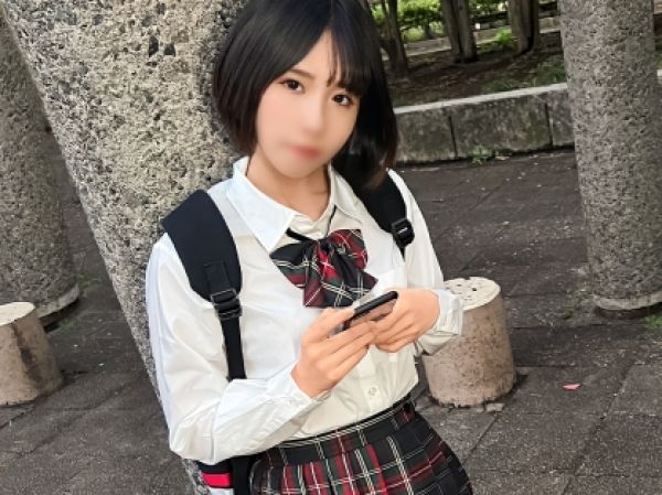 【家出JKの危険な一夜】『おじさん…気持ちいい…』制服姿の無垢な少女が、家出先でオジサンに誘われ、初めての快感に溺れる！奥まで突き上げるピストンで、制服を乱し、痙攣しながらイキまくる姿がエロすぎる！