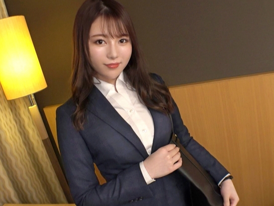 【スーツ姿の美ボディOL】『仕事中なのに…』ナンパされたキャリアウーマン、パンスト破かれて敏感ボディをまさぐられ、理性崩壊！スーツ姿で感じまくる姿にフル勃起必至！