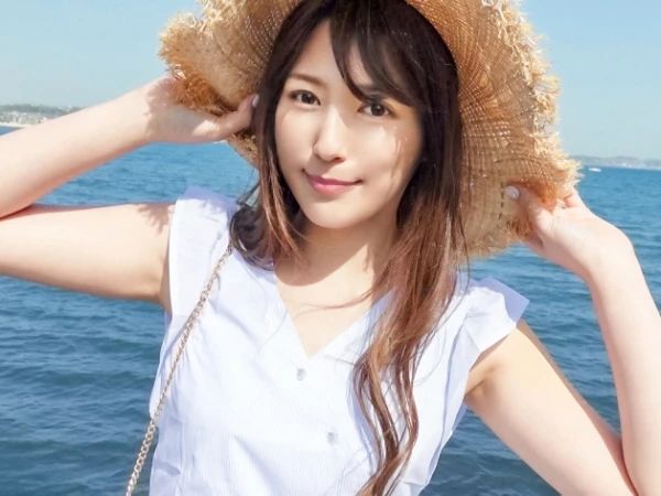 【美乳むち尻美女と密会旅行】パイパン愛人と小旅行!肉厚プリケツを激しく打ち付け、密着セックスで膣内にドクドク注入♡
